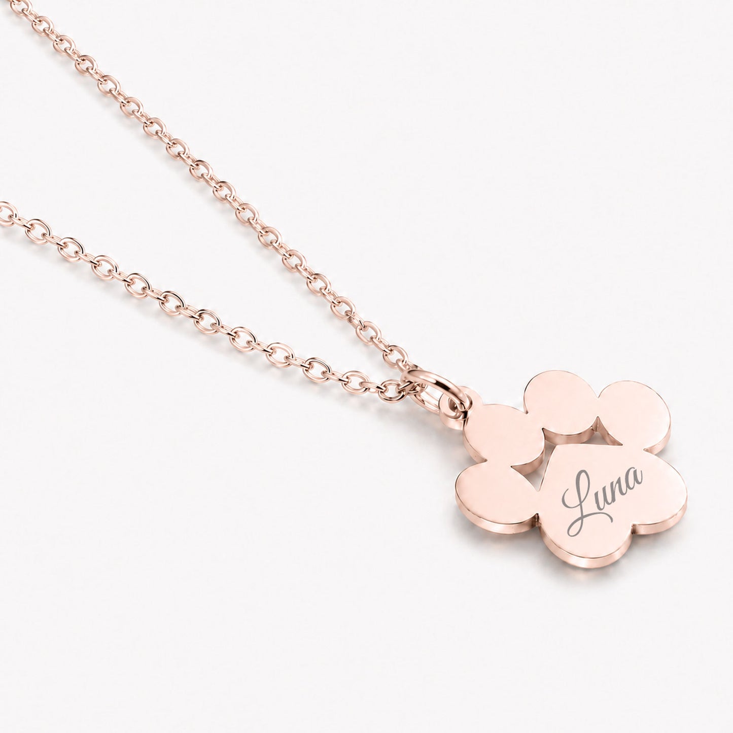 Personalisierte Pfoten Halskette mit Gravur – Edelstahl Schmuck für Hundemama & Katzenmama